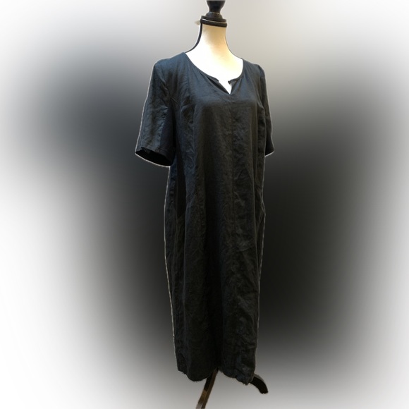 TONI T by Toni Plus 💯 Linen - Picture 1 of 11